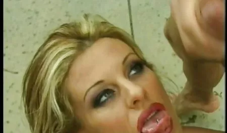 شخص ساده و معصوم داغ حفاری و مغازه سکس مادرزن شوید