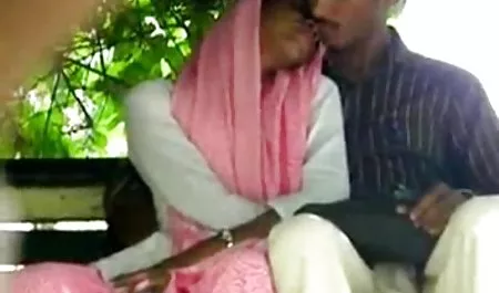 سکسی روباه آتش خروس سیاه بزرگ سکس با زن و مادرزن رویاهای رام اصلی.