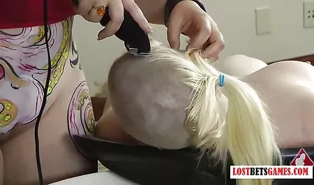 من او دامن داستان سکسی مادرزن می بینید.