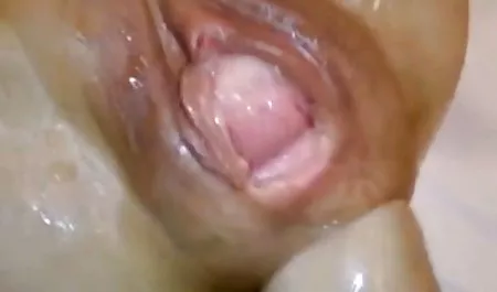 در تابستان سکس داماد بامادرزن مرطوب و کثیف سه