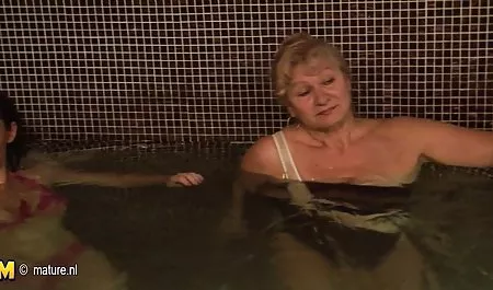 من می بینم شما من به شما سکس با مادرزن حشری ضرب و شتم